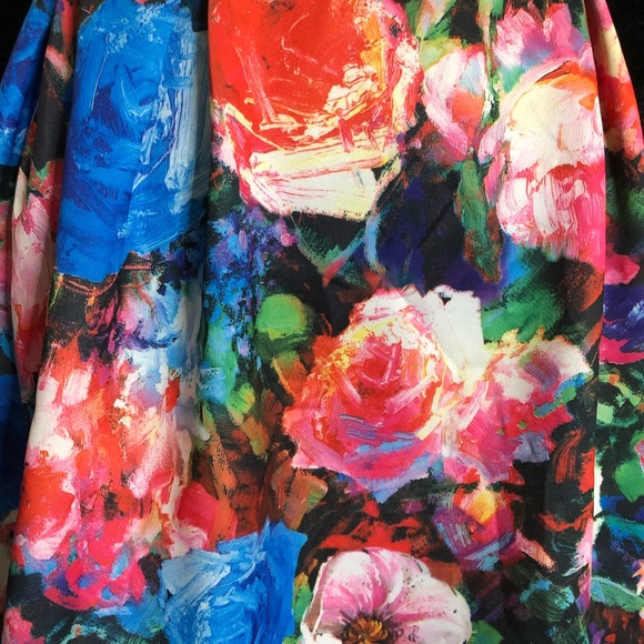 NWT Express Floral Skirt Size Small - Picture 3 of 4